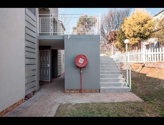 2 BEDROOM TOWNHOUSE FOR SALE IN BEDFORD GARDENS